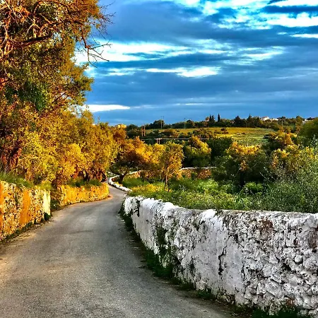 Countryside W Panoramic View, Roof Terrace, Private Garden & Pool *
