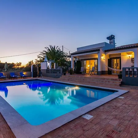 Countryside W Panoramic View, Roof Terrace, Private Garden & Pool Loule