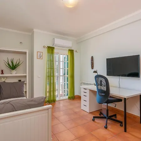 Βίλα Countryside W Panoramic View, Roof Terrace, Private Garden & Pool *