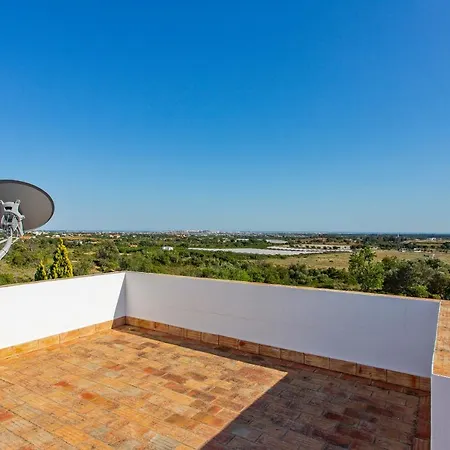 Βίλα Countryside W Panoramic View, Roof Terrace, Private Garden & Pool Λουλέ